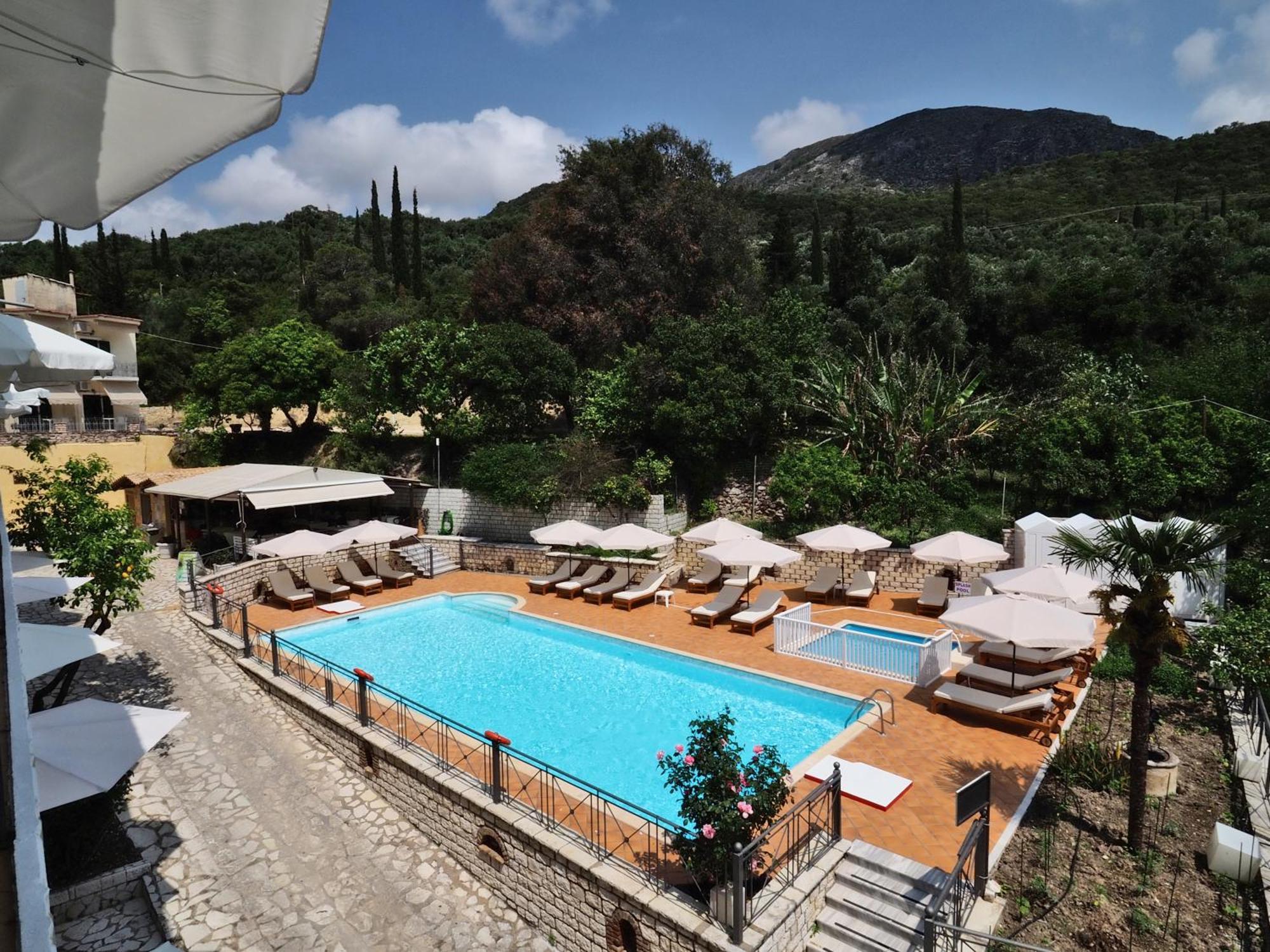 Bella Vista Hotel Studios & Apartments Parga Exterior foto