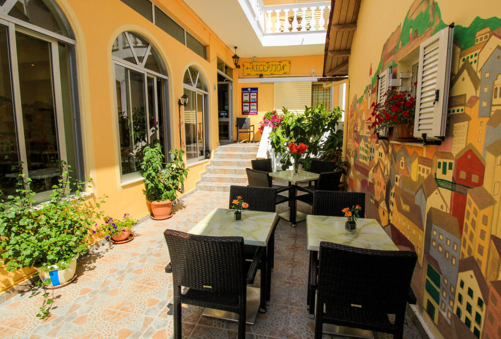 Bella Vista Hotel Studios & Apartments Parga Exterior foto